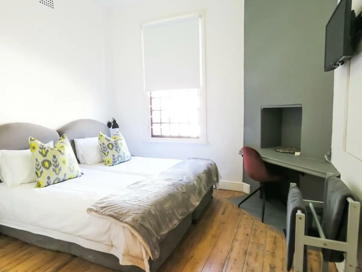 The Rosemore Guesthouse ケープタウン 3*,